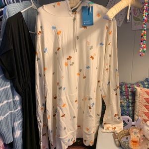 Brand New, tags on Marker and Spruce pull over sweatshirt.